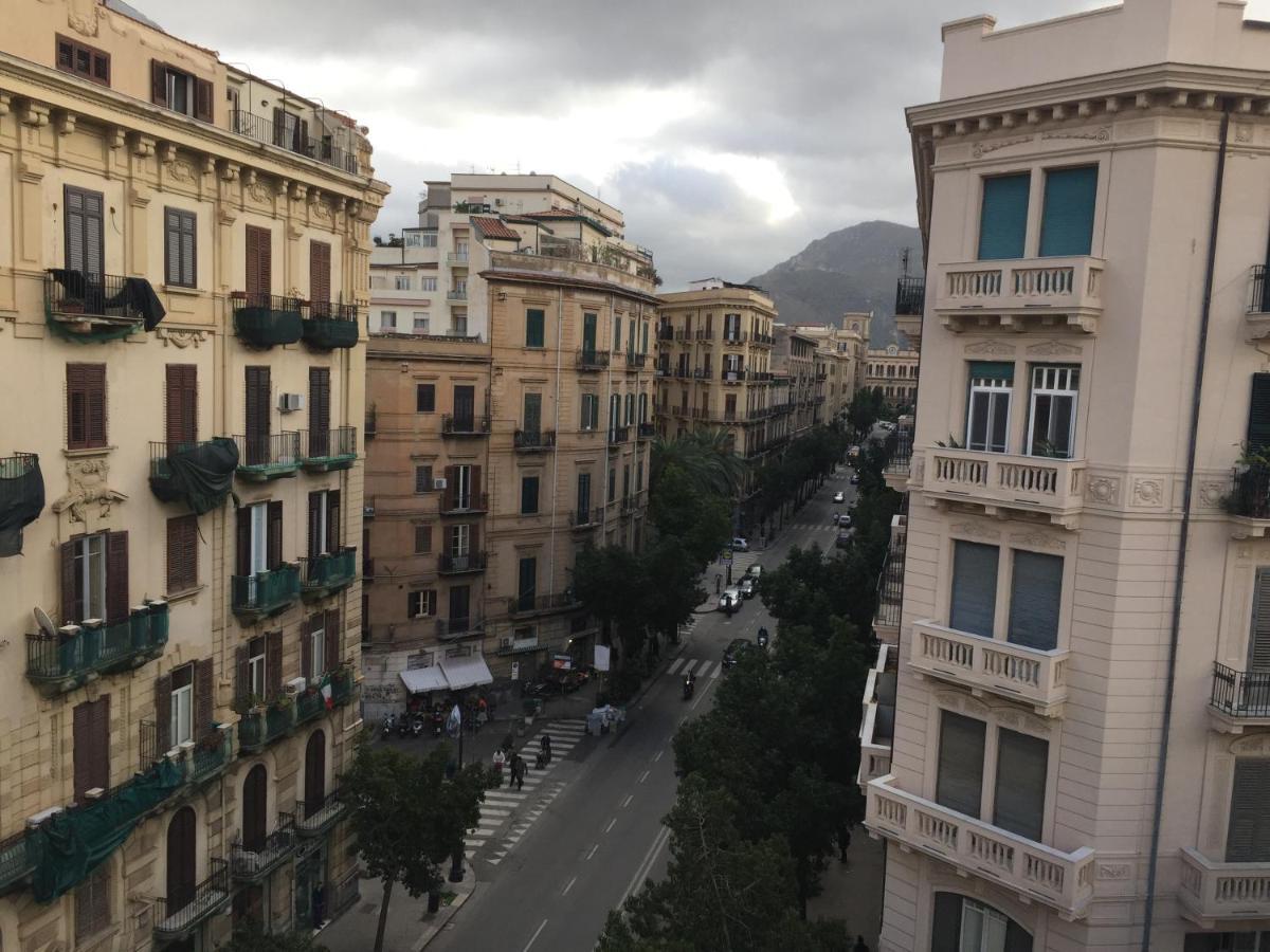 Due Cani Apartment Palermo Eksteriør bilde